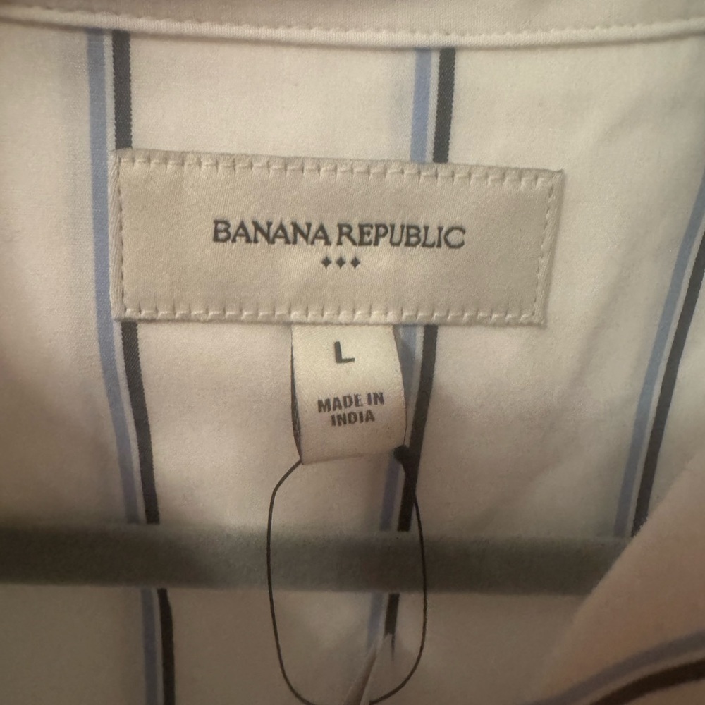 Banana Republic White Sleeveless Button-Up with Navy Pinstripes - Picture 4 of 7